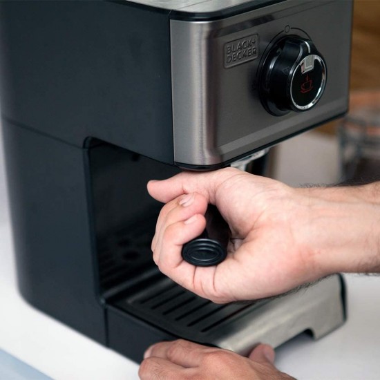 Black+Decker BXCO1200E flask espresso machine